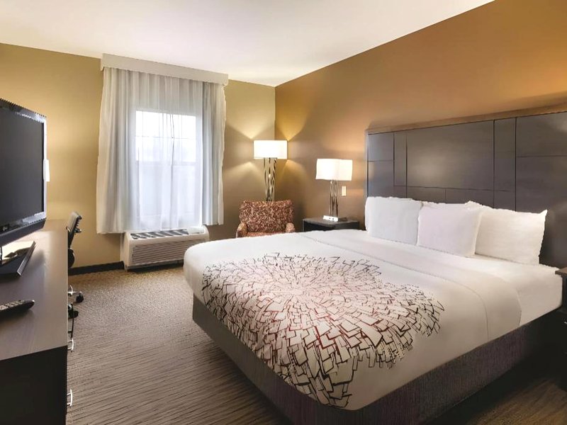La Quinta Inn & Suites by Wyndham Boone Universityの写真