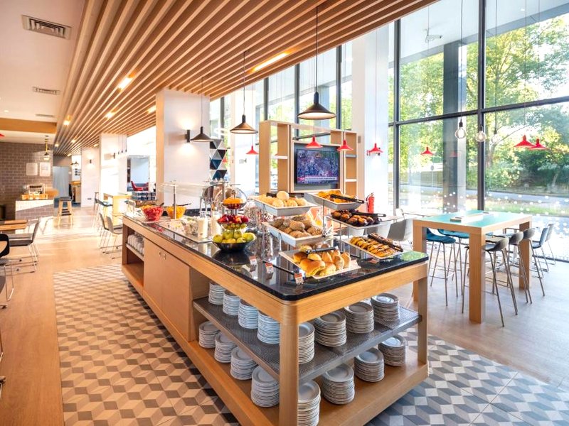 ホリデイ イン エクスプレス ポルト エスポノール バイ IHG (Holiday Inn Express Porto Exponor By IHG)の写真