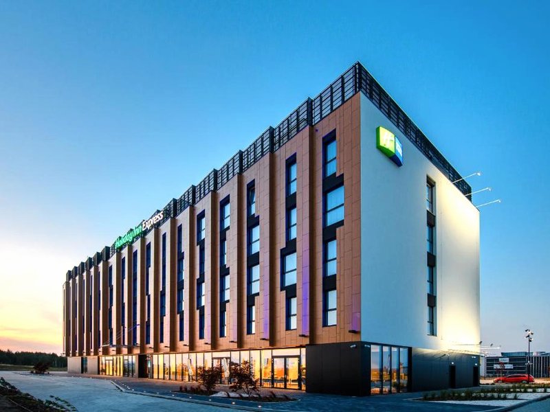 ホリデイ イン エクスプレス ジェシュフ エアポート バイ IHG (Holiday Inn Express Rzeszow Airport By IHG)の写真