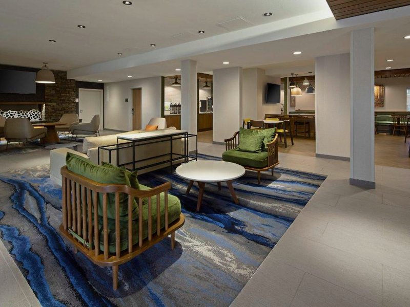 フェアフィールド イン ＆ スイーツ シアトル シータック エアポート (Fairfield Inn & Suites Seattle Sea-Tac Airport)の写真
