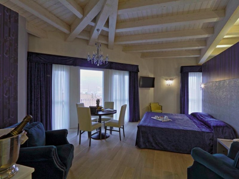 ホテル カルツァヴェッキオ (Hotel Calzavecchio)の写真