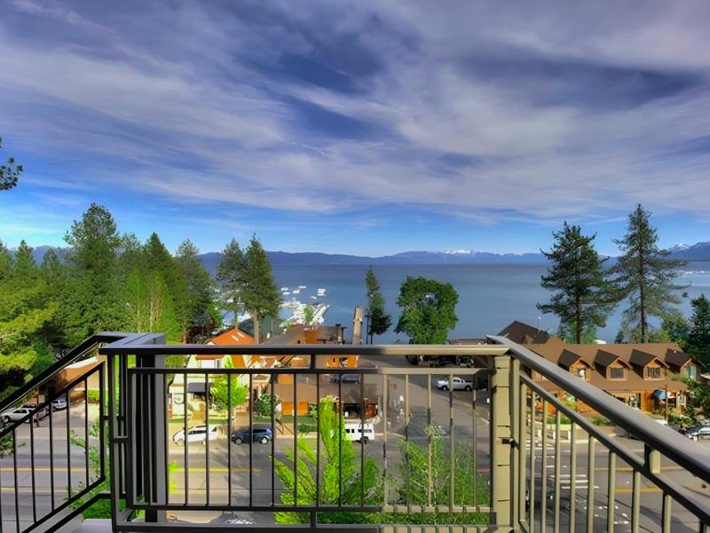 ペッパー ツリー イン タホ シティ (Pepper Tree Inn Tahoe City)の写真