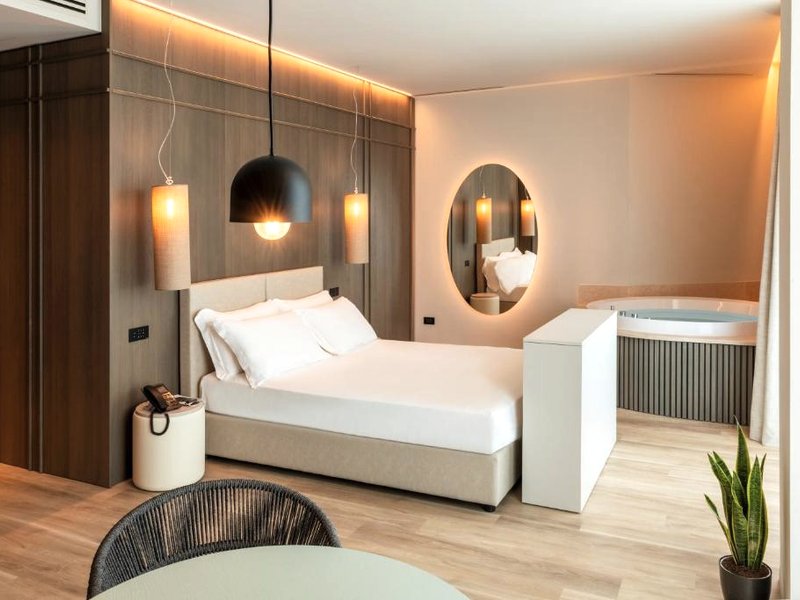 International Hotel & Suiteの写真