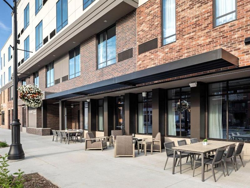 Courtyard Owatonna Downtownの写真