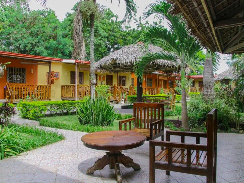 イスラ ハヤハイ ビーチ リゾート & レストラン (Isla Hayahay Beach Resort and Restaurant)の写真