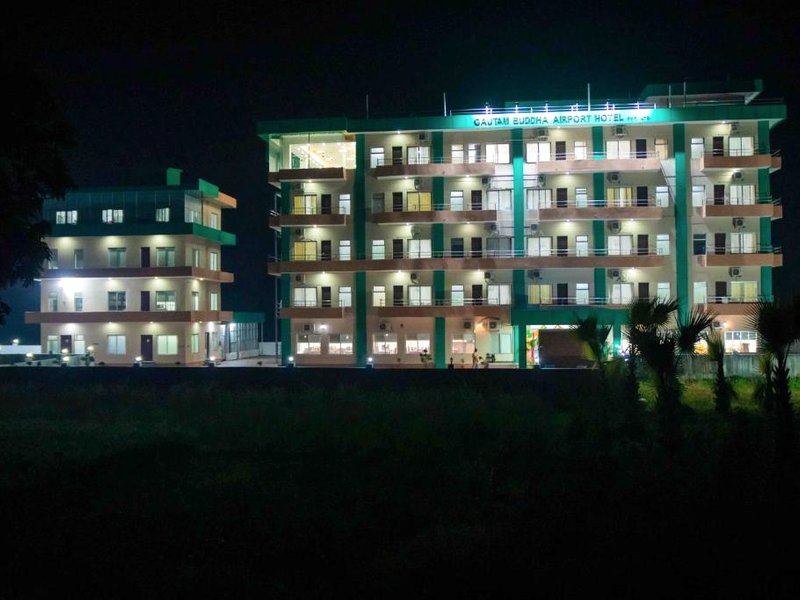 Gautam Buddha Airport Hotelの写真