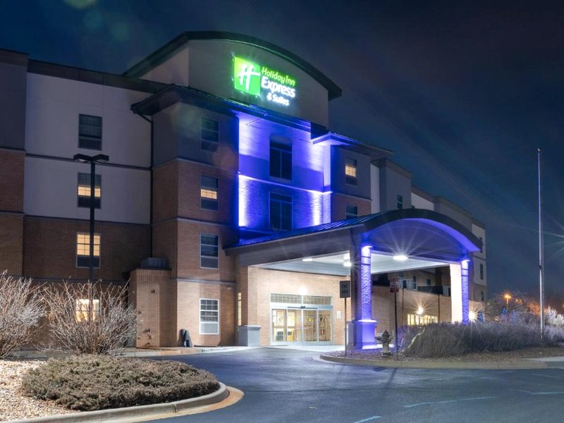 ホリデイ イン エクスプレス アンド スイーツ イングルウッド デンバー サウス バイ IHG (HOLIDAY INN EXPRESS AND SUITES ENGLEWOOD DENVER SOUTH By IHG)の写真