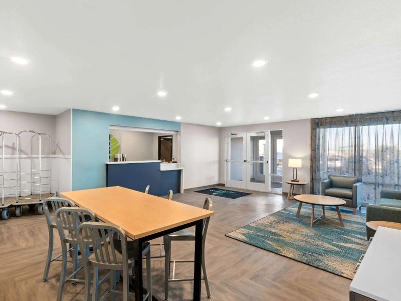 WoodSpring Suites Centennial - Denver Tech Centerの写真