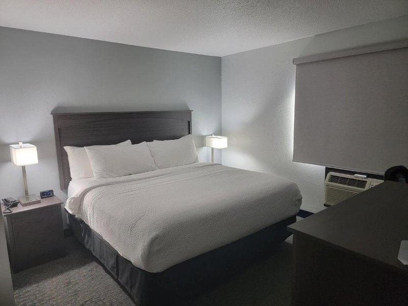 Americas Best Value Inn & Suites Bismarckの写真