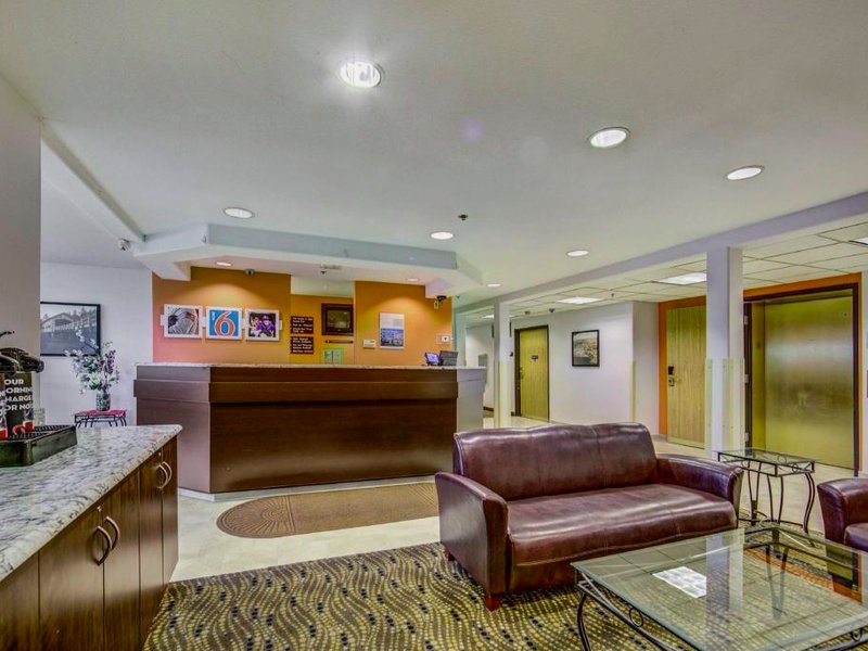 Motel 6 Sutherlin, OR – I-5の写真
