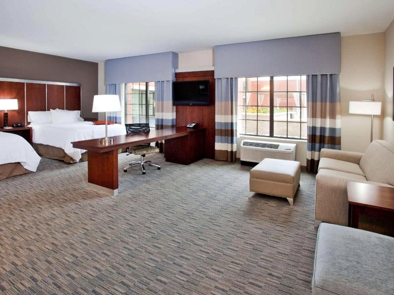 Hampton Inn & Suites Chapel Hill-Carrboro/Downtownの写真