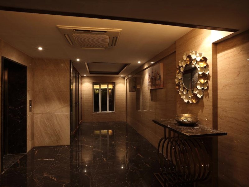 ロイヤル プラザ スイーツ バイ RAK ルームス (Royal Plaza Suites by RAK Rooms)の写真