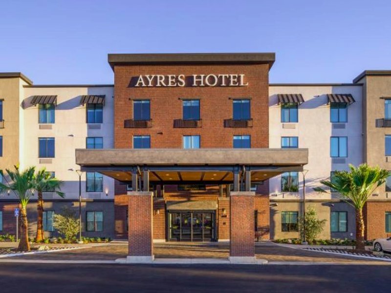Ayres Hotel Rialto Fontanaの写真