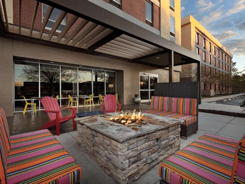 Home2 Suites by Hilton Jacksonville, NCの写真