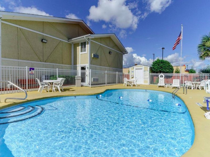 Rodeway Inn & Suites Jacksonville near Camp Lejeuneの写真