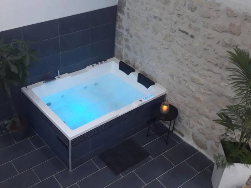 Maison privative, cocooning, zen , avec jacuzziの写真