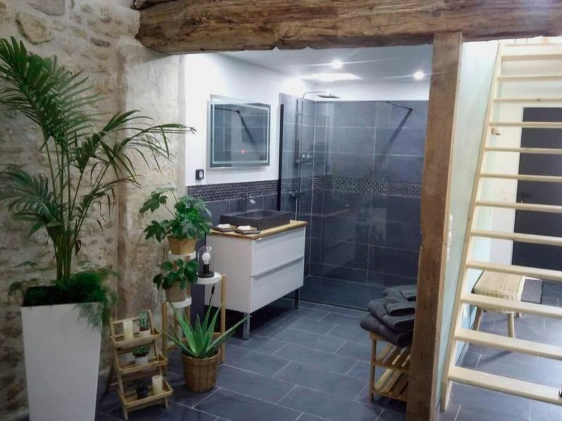 Maison privative, cocooning, zen , avec jacuzziの写真