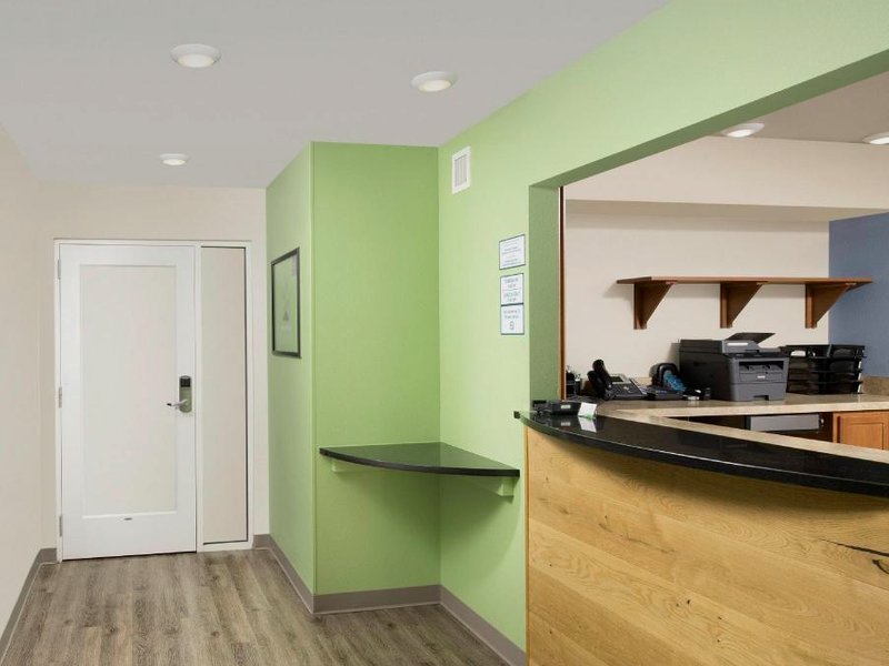 エクステンデッド ステイ アメリカ セレクト スイーツ - クリーブランド - エアポート (Extended Stay America Select Suites - Cleveland - Airport)の写真