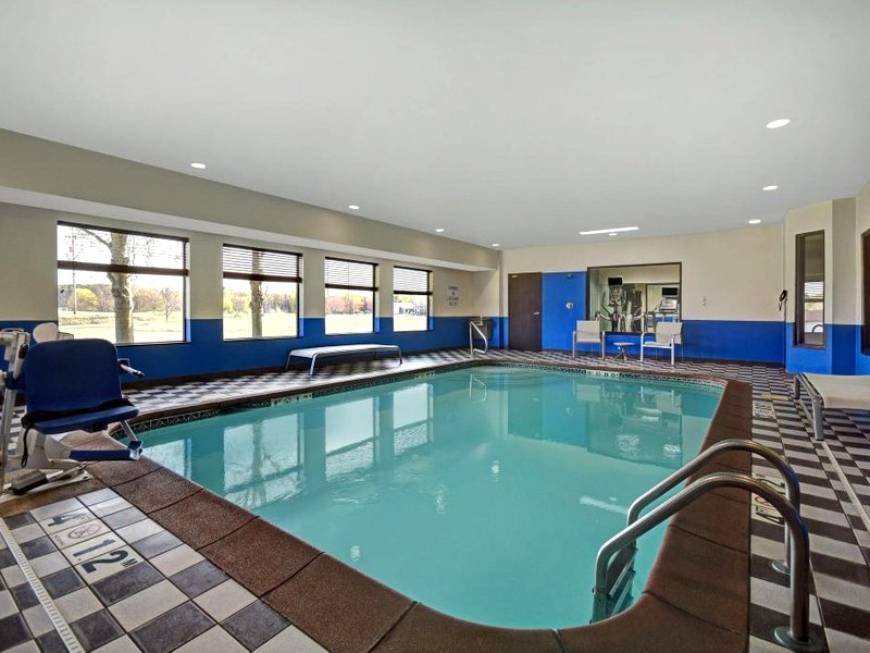Holiday Inn Express Marshall By IHGの写真