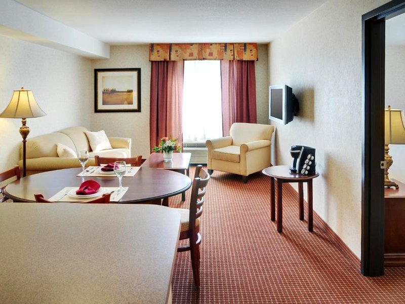 Pomeroy Inn and Suites Chetwyndの写真