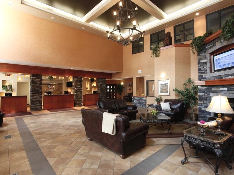 Pomeroy Inn and Suites Chetwyndの写真