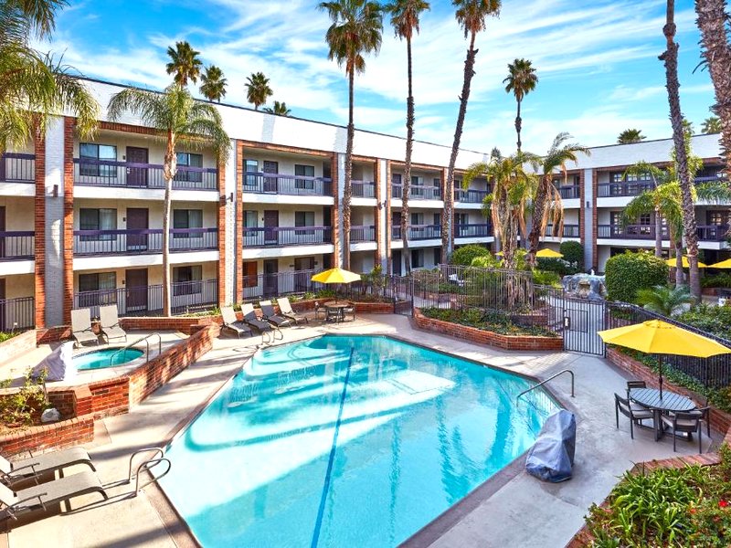 ベストウエスタン プラス メリディアン イン ＆ スイーツ アナハイム オレンジ (Best Western Plus Meridian Inn & Suites, Anaheim-Orange)の写真