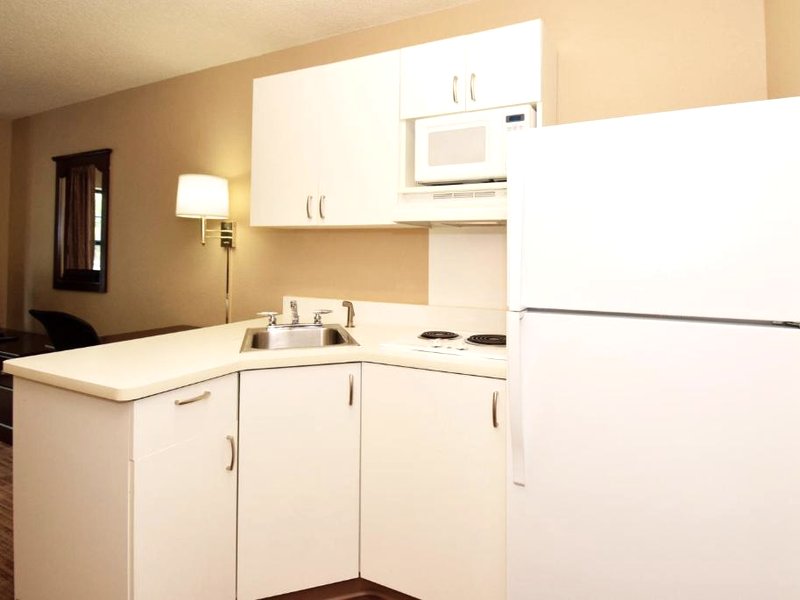 エクステンデッド ステイ アメリカ スイーツ - オレンジ カウンティ - カテラ アベニュー (Extended Stay America Suites - Orange County - Katella Ave.)の写真