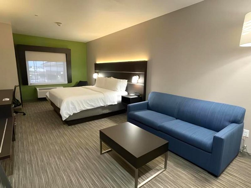 Holiday Inn Express Hotel and Suites Ada By IHGの写真