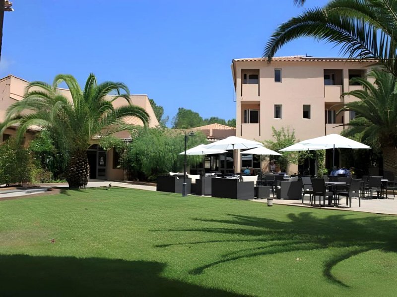 Hotel Les Pavillons Du Golfeの写真