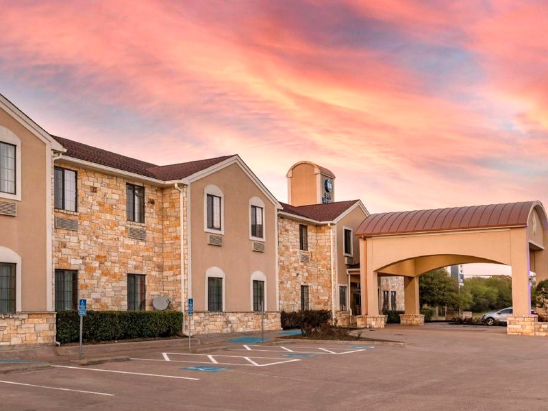 ミネオラ ベストウェスタン イン  (Best Western Mineola Inn)の写真