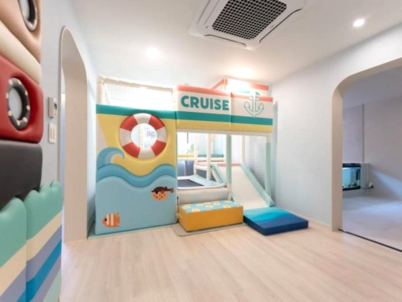 Gimhae Den Bastar Theme Kids Hotel Pensionの写真