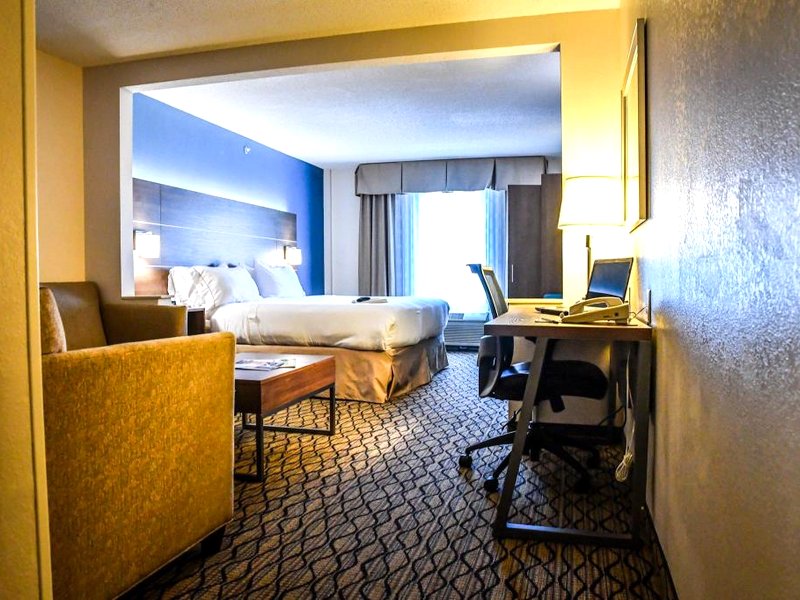 Holiday Inn Express & Suites Concord By IHGの写真