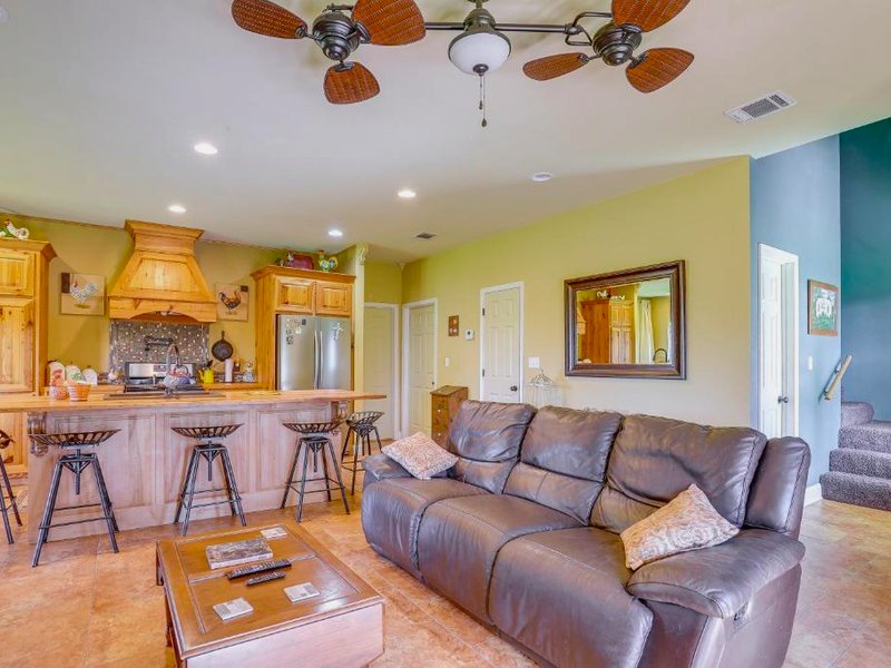 Peaceful Haynesville Vacation Rental with Yard!の写真