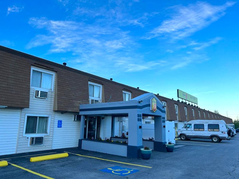 スーパー 8 バイ ウインダム バンゴア (Super 8 By Wyndham Bangor)の写真