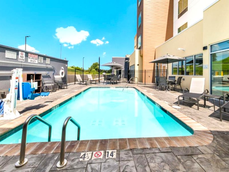 Fairfield Inn & Suites by Marriott Knoxville Clintonの写真