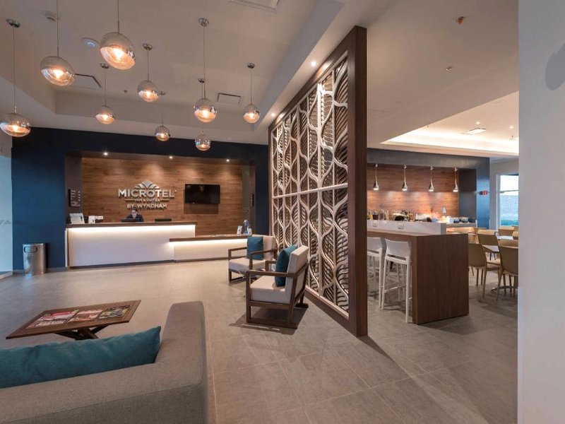 マイクロテル イン&スイーツ バイ ウインダム サン ルイス ポトシ (Microtel Inn & Suites by Wyndham San Luis Potosi)の写真