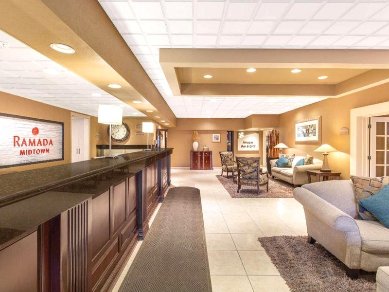 ラマダ グランド アイランド (Ramada By Wyndham Midtown Grand Island)の写真