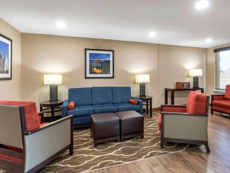コンフォート イン&スイーツ アトカ ミリントン (Comfort Inn & Suites Atoka-Millington)の写真