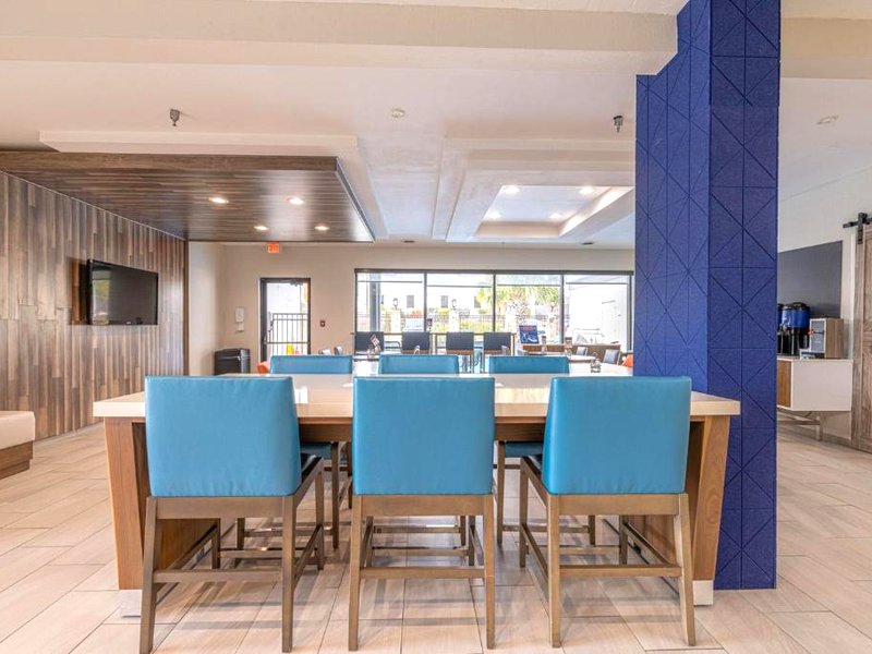 Holiday Inn Express Hotel & Suites College Station By IHGの写真