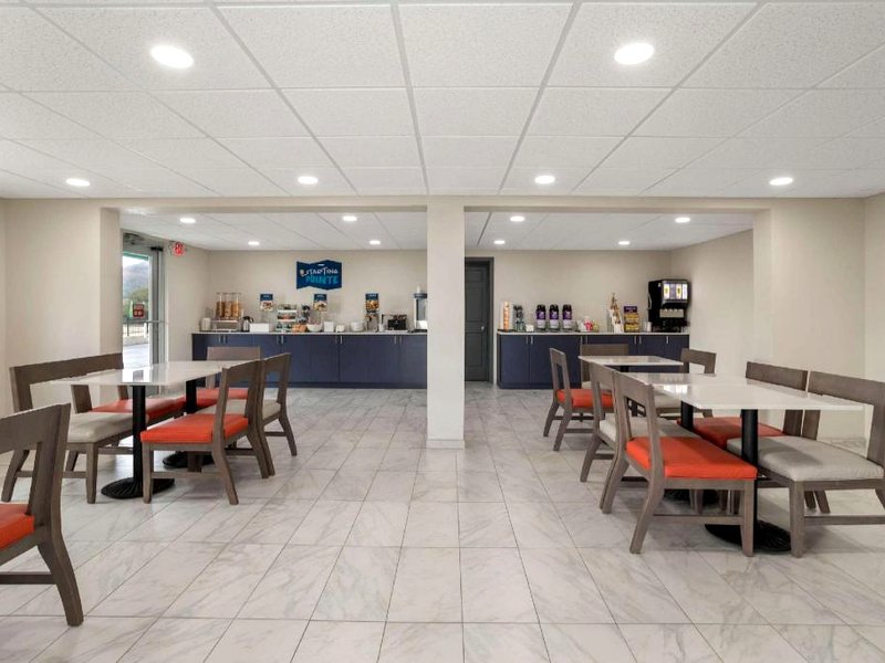 Clarion Pointe Kimballの写真