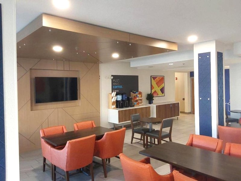 Holiday Inn Express Hotel & Suites Antigo By IHGの写真