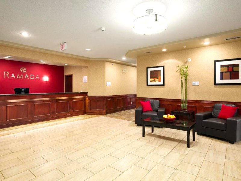 ラマダ バイ ウィンダム エドソン (Ramada by Wyndham Edson)の写真