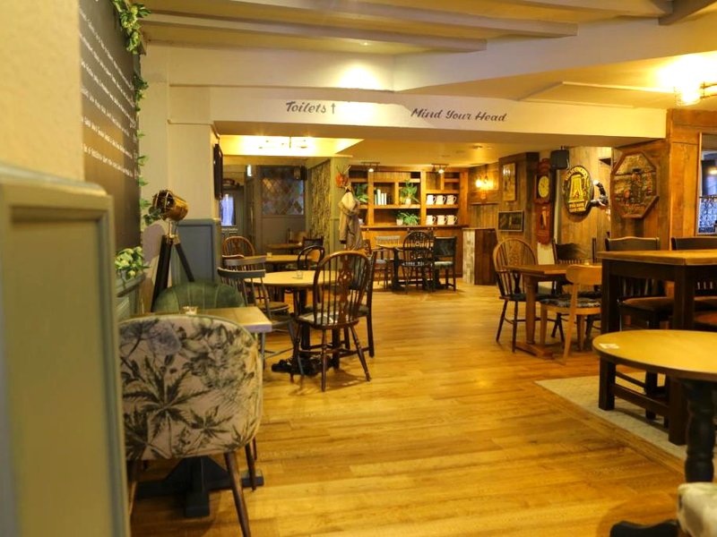 The Liverpool Arms Hotelの写真