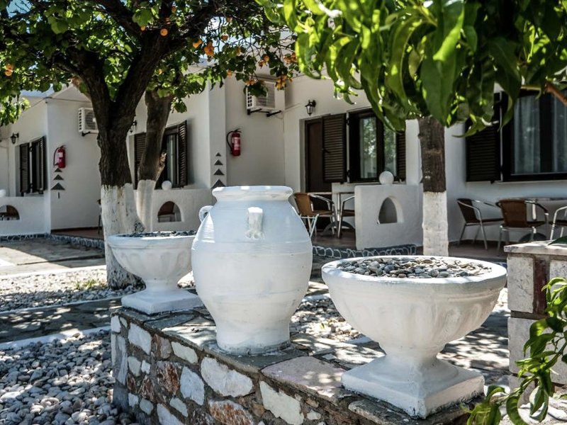 SKYROS AVRA Residencesの写真