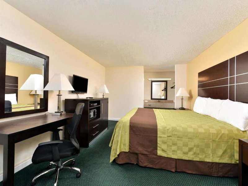 アメリカズ ベスト バリュー イン ポート ジェファーソン ステーション ロング アイランド (Americas Best Value Inn Port Jefferson Station Long Island)の写真