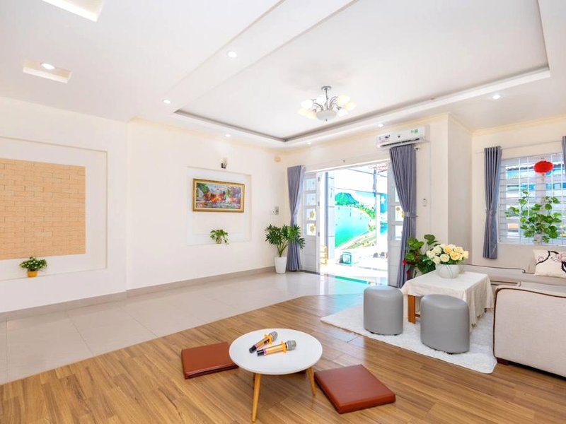 ［タン ニャ］ヴィラ（700m²）｜ 4ベッドルーム／5バスルーム (Biệt thự du lịch )の写真