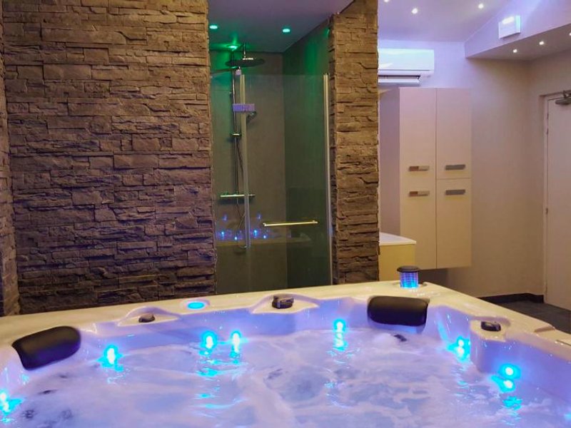 Logis Hotel Restaurant SPA Les Oliviersの写真