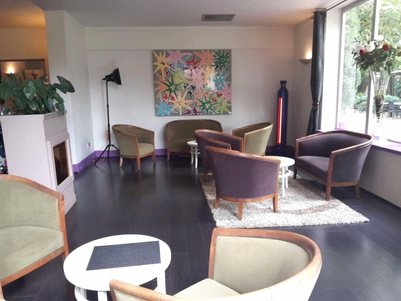 Logis Hotel Restaurant SPA Les Oliviersの写真