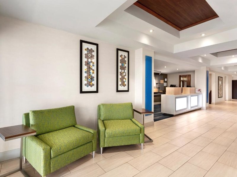 Holiday Inn Express Hotel & Suites Durant By IHGの写真