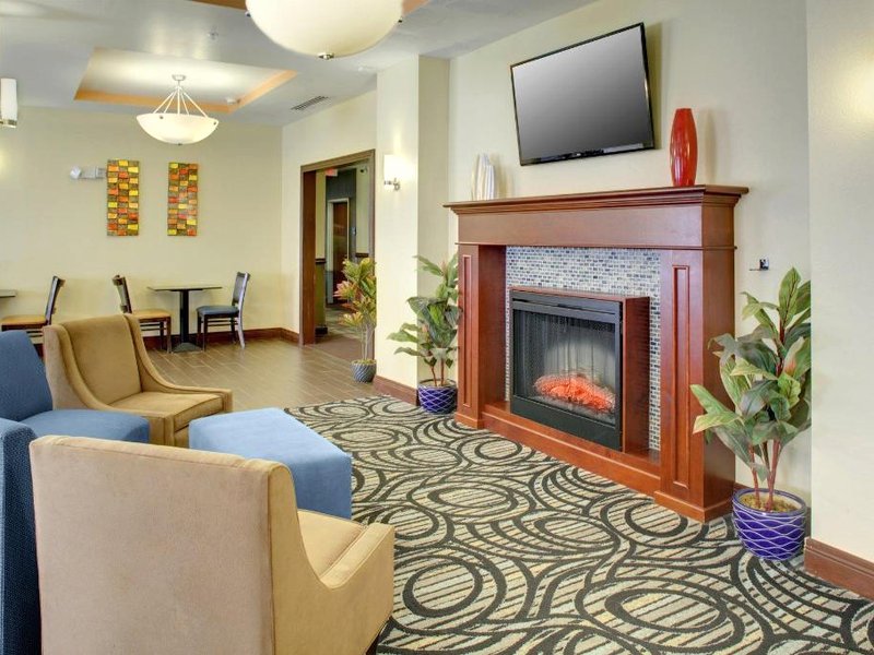 Holiday Inn Express & Suites Cross Lanes By IHGの写真